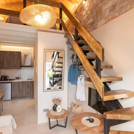 Petra No3 * Methoni (Messenia)