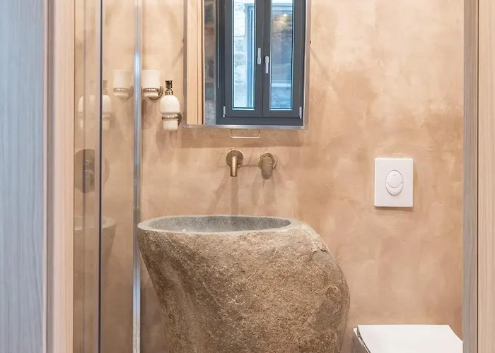 Petra No3 * Methoni (Messenia)